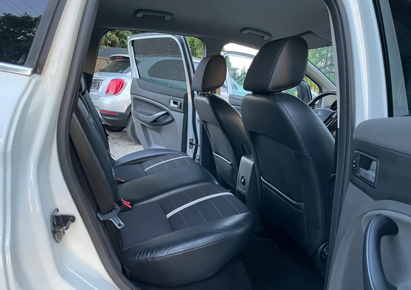 Ford Kuga cena 33900 przebieg: 180000, rok produkcji 2009 z Trzebnica małe 596